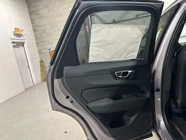 New 2026 Aurora Silver Volvo Plus image 12