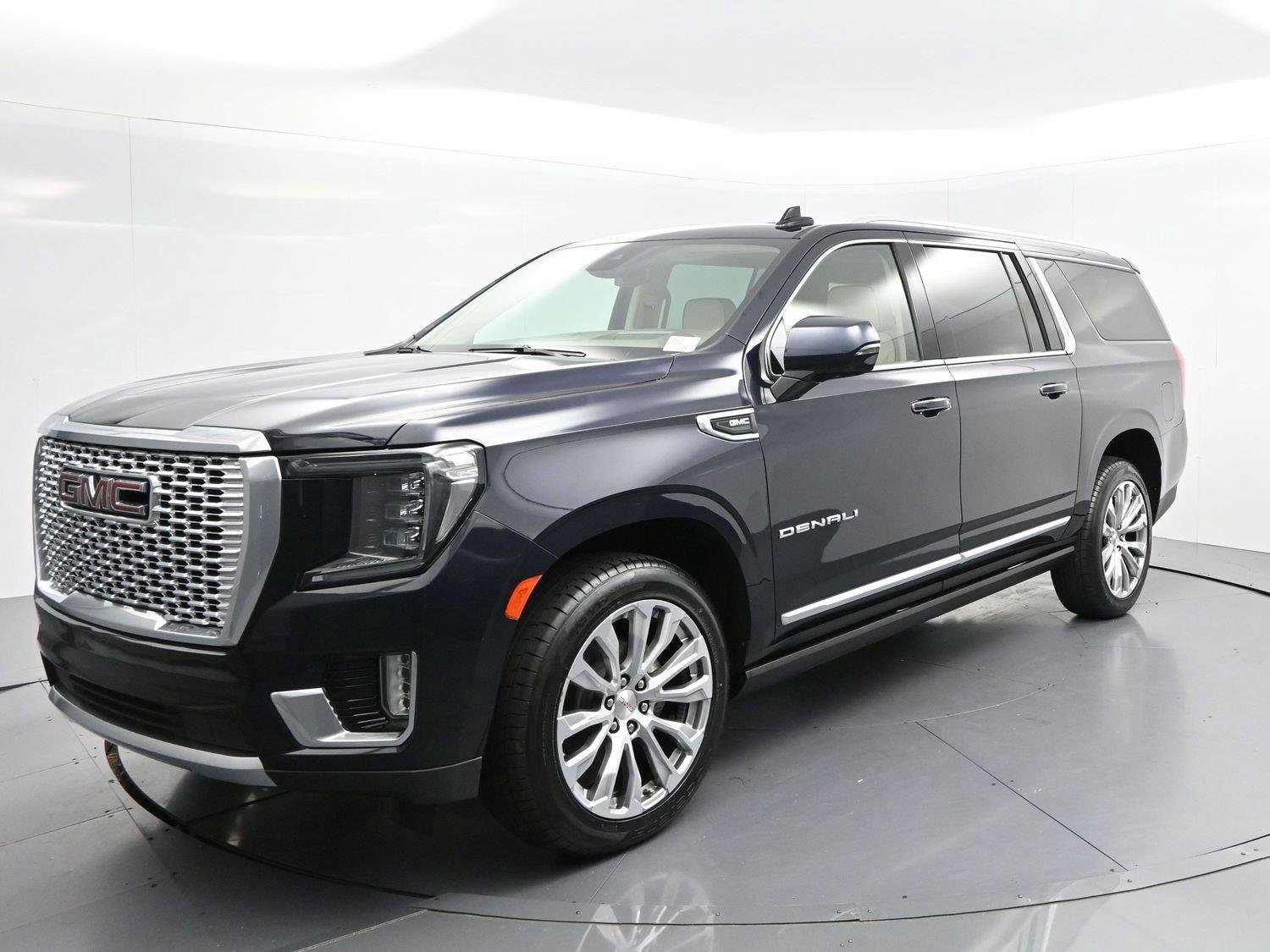 Used 2023 MIDNIGHT BLUE METALLIC GMC Denali image 3