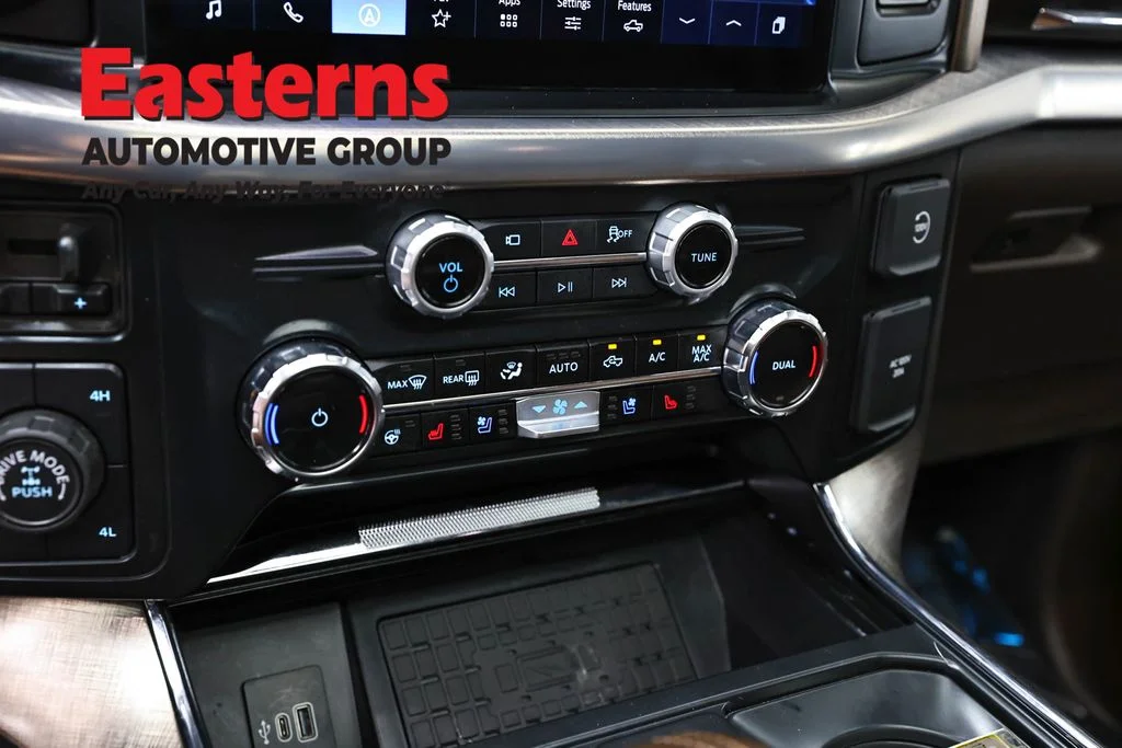 Used 2025 Gray Ford King Ranch image 20