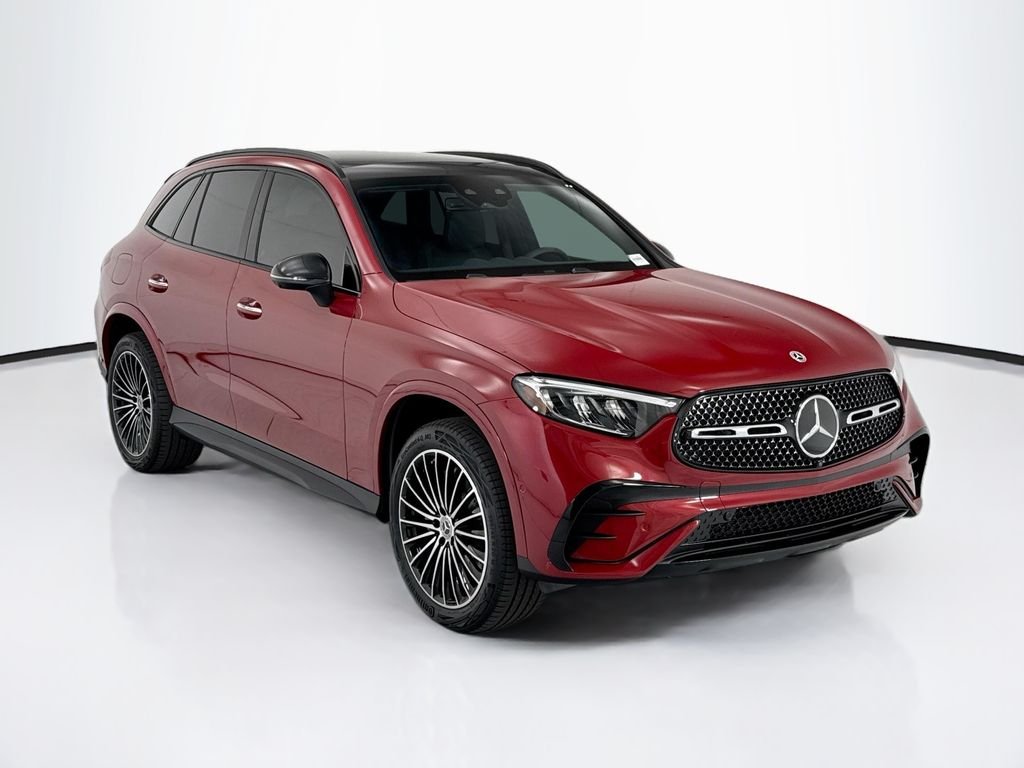 New 2026 Patagonia Red Metallic Mercedes-Benz GLC 300 image 3