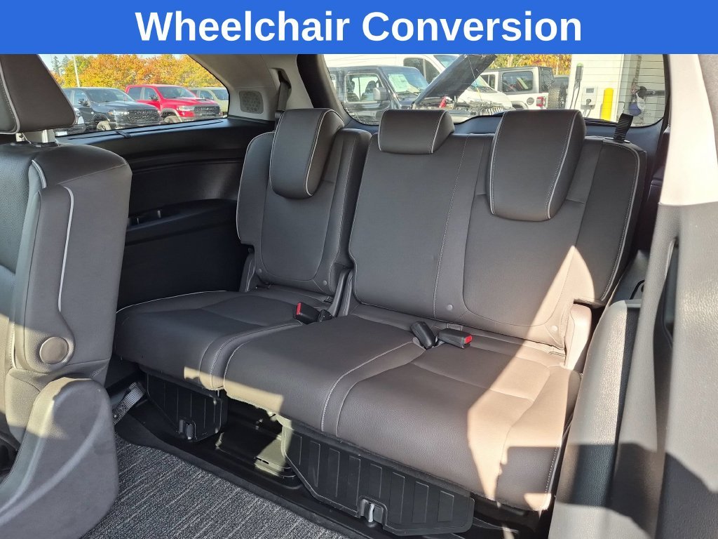Used 2024 Silver Honda Elite image 35