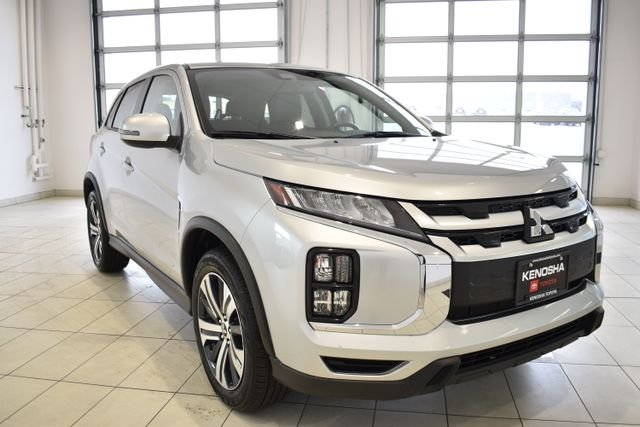 2025 Mitsubishi Outlander Sport 2.0 SE AWC CVT's photo