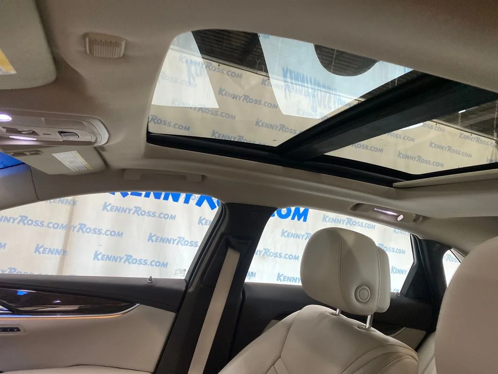 Used 2014 White Cadillac Luxury image 10