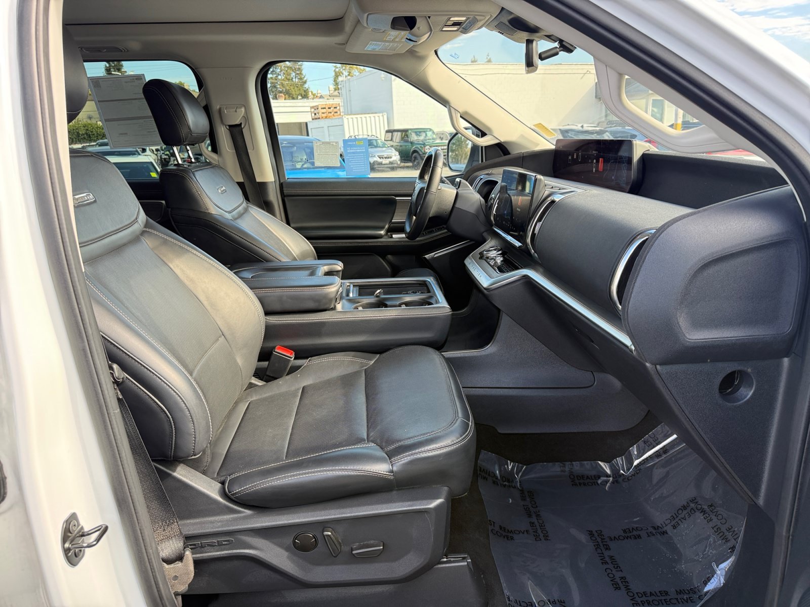 Certified Used 2025 Oxford White Ford Platinum image 20
