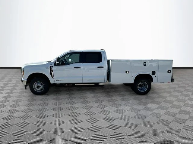 New 2026 Oxford White Ford XL image 3