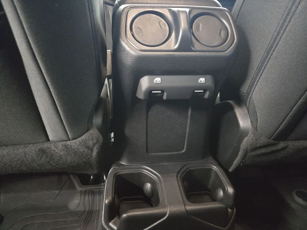 Used 2023 White Jeep Willys image 21