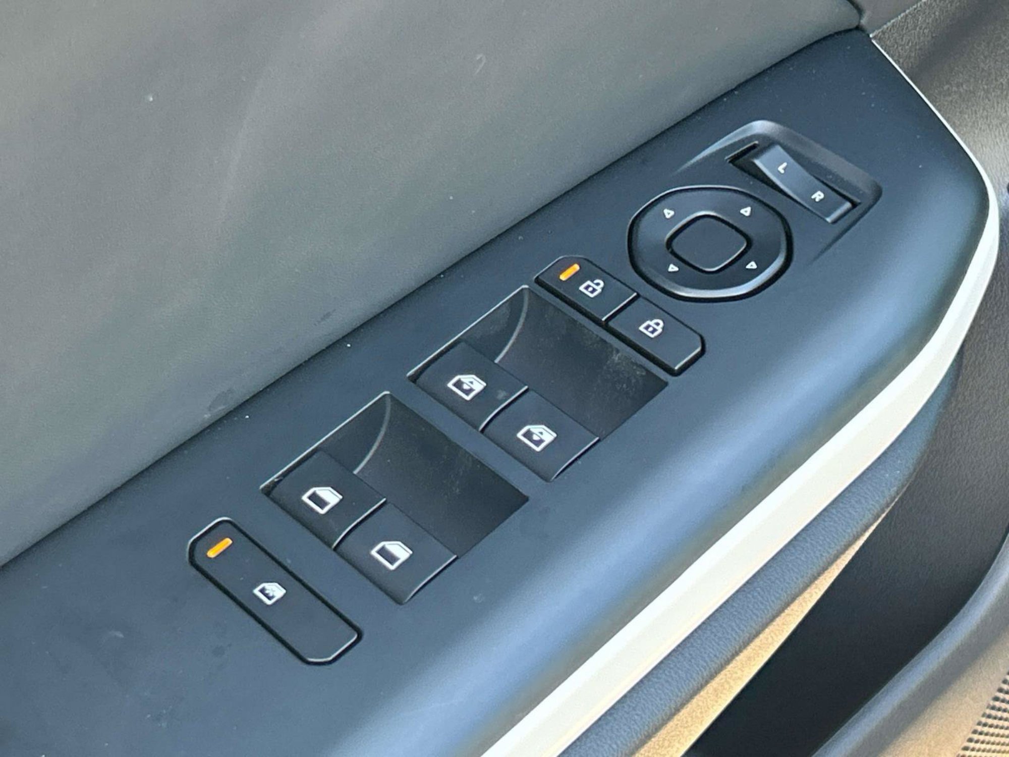 New 2027 Aurora Black Pearl Kia GT-Line image 16