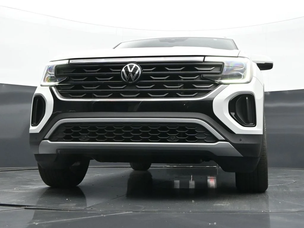 2025 Volkswagen Atlas Cross Sport SE w/Tech - Photo 40
