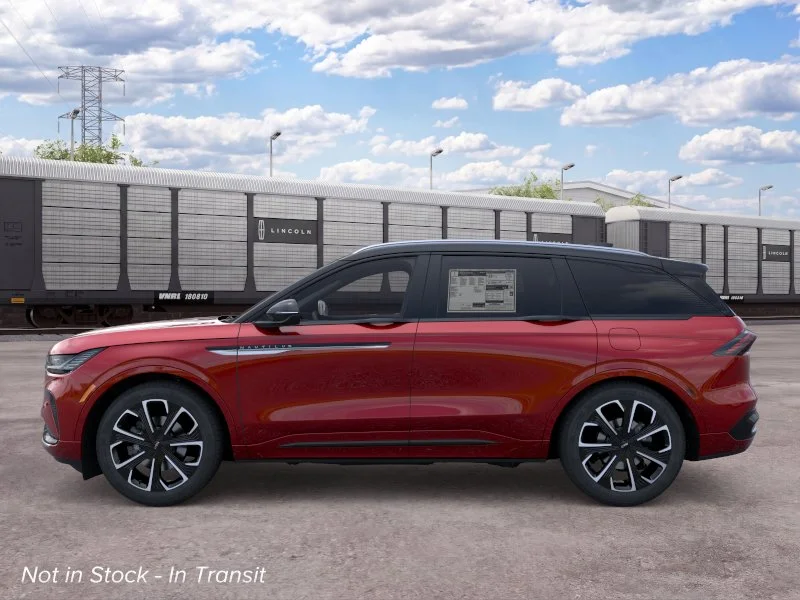 New 2026 Red Carpet Metallic Tinted Clearcoat Lincoln Reserve image 3