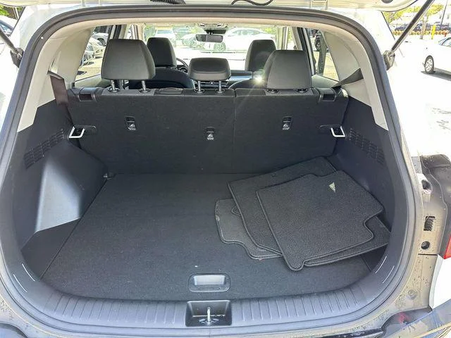 Used 2024 Clear White/Black Roof Kia S image 12