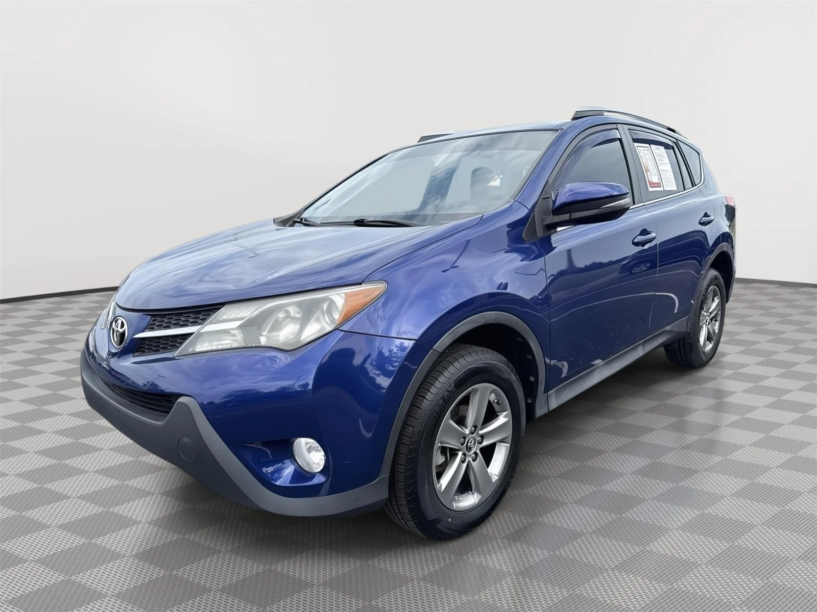 Used 2015 Blue Crush Metallic Toyota XLE image 8