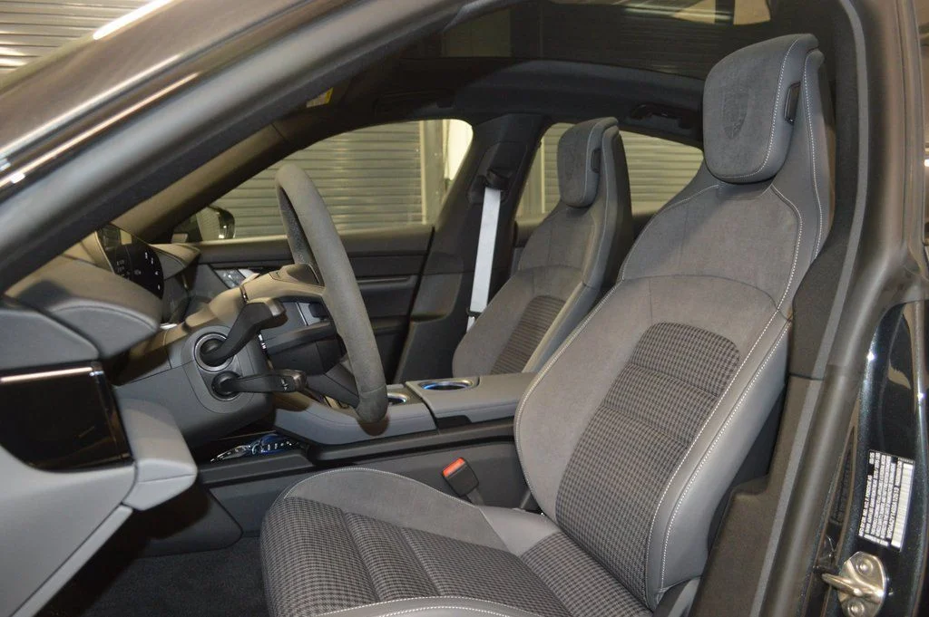 Used 2025 Slate Grey Neo Porsche 4 image 5