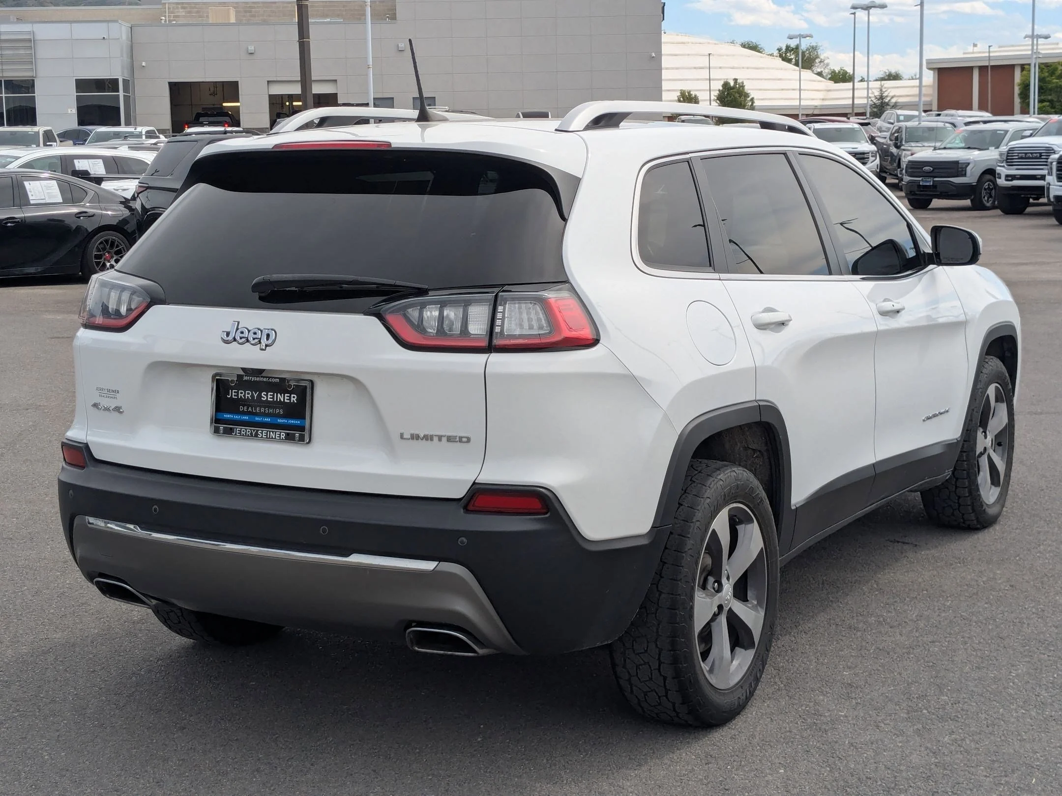 Used 2020 Bright White Clearcoat Jeep Limited image 6