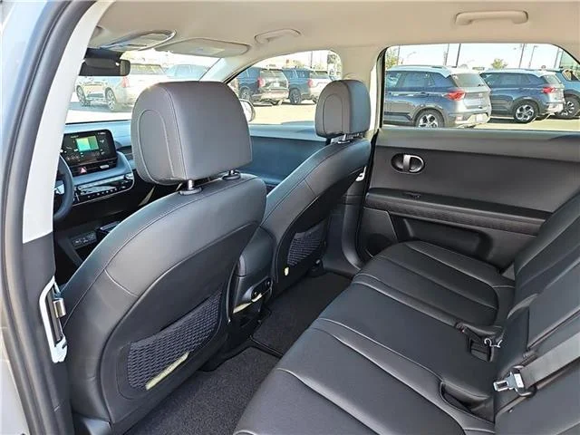 New 2026 Cyber Gray Hyundai SEL image 6