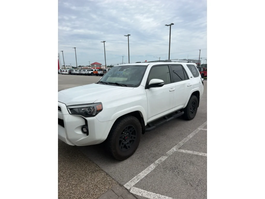 Used 2024 Ice Cap Toyota SR5 Premium image 2