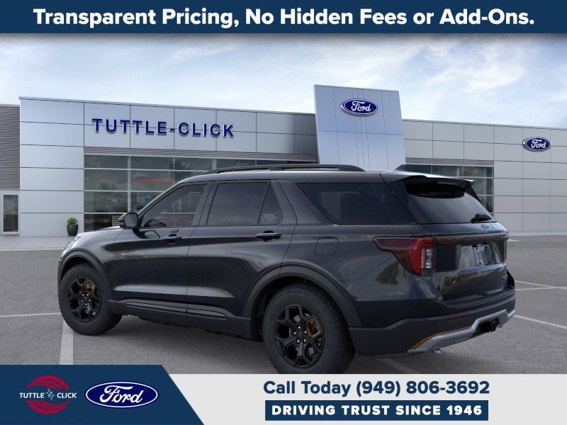 New 2026 Agate Black Metallic Ford Tremor image 4