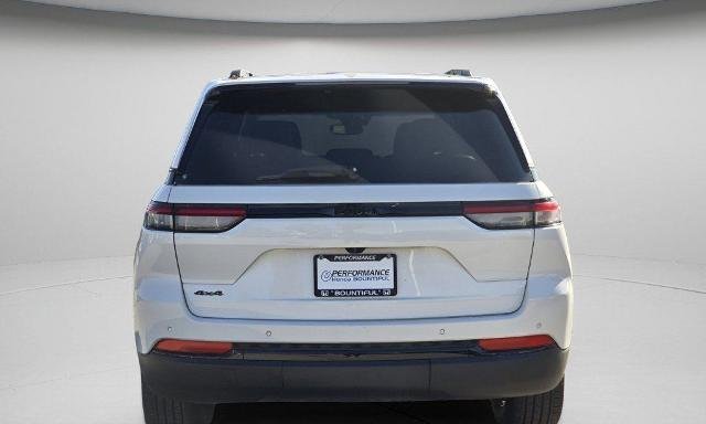 Used 2024 Bright White Clearcoat Jeep  image 20