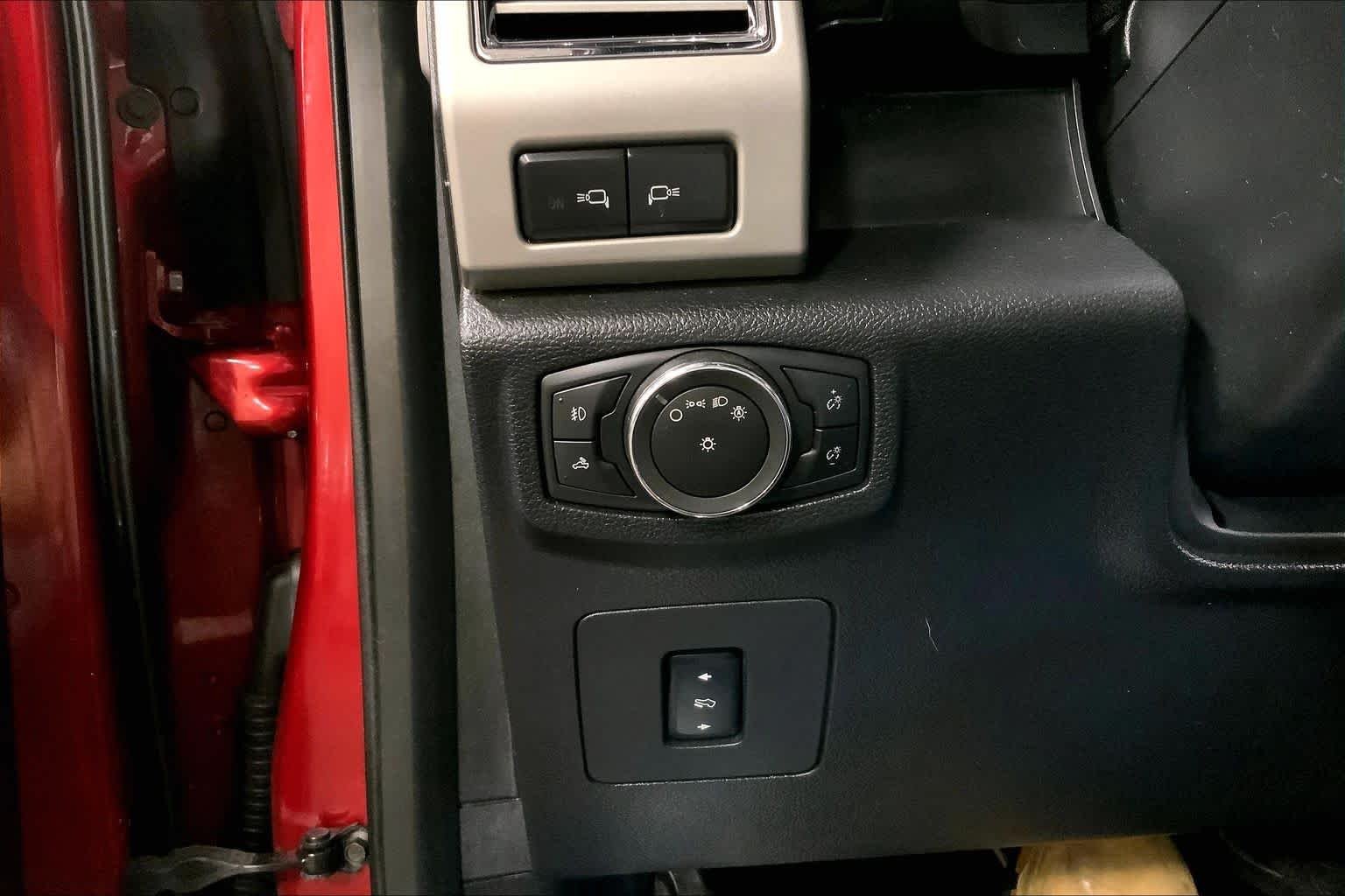 Used 2015 Ruby Red Metallic Tinted Clearcoat Ford Lariat image 35