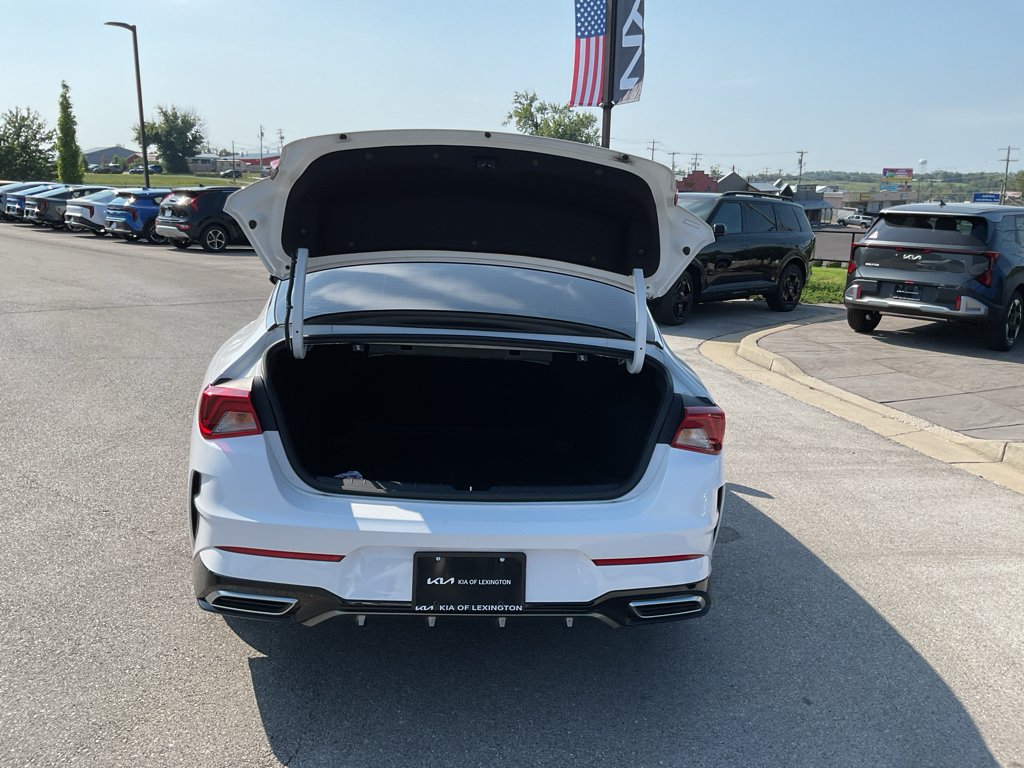 Used 2021 Glacial White Pearl Kia GT-Line image 15