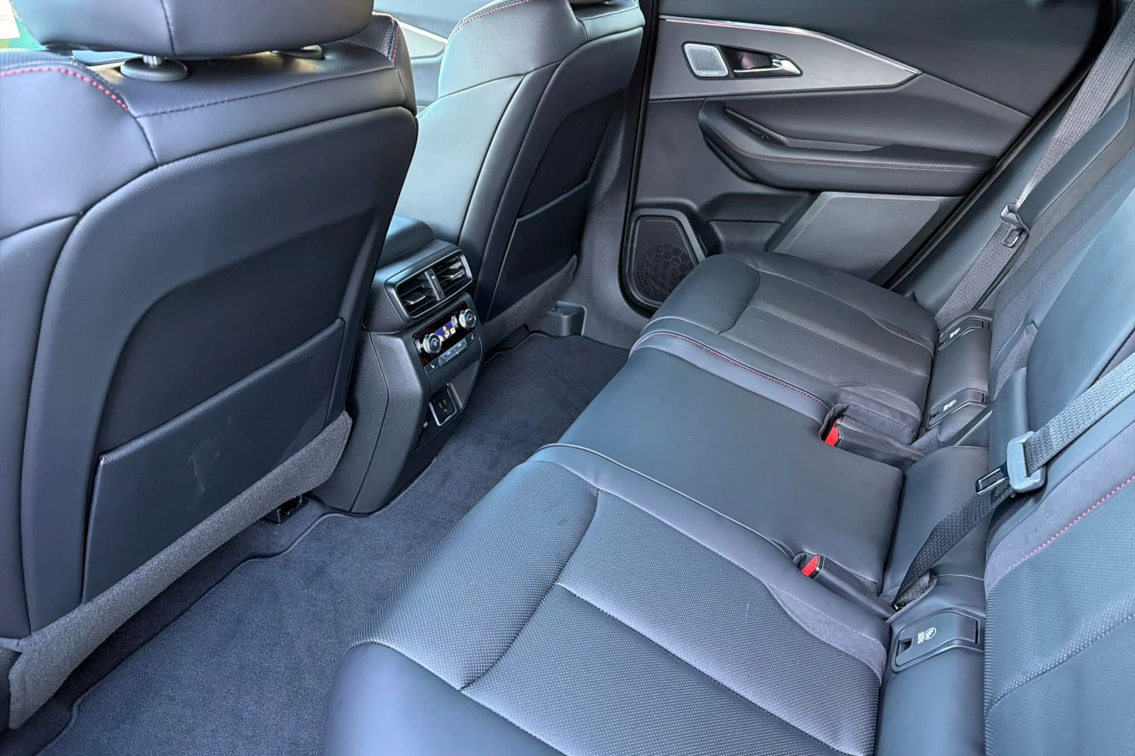 Used 2024  Acura Type S image 10