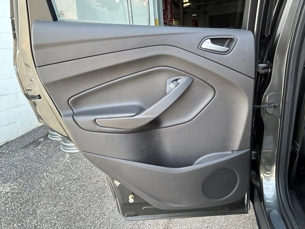 Used 2016 Gray Ford SE image 24