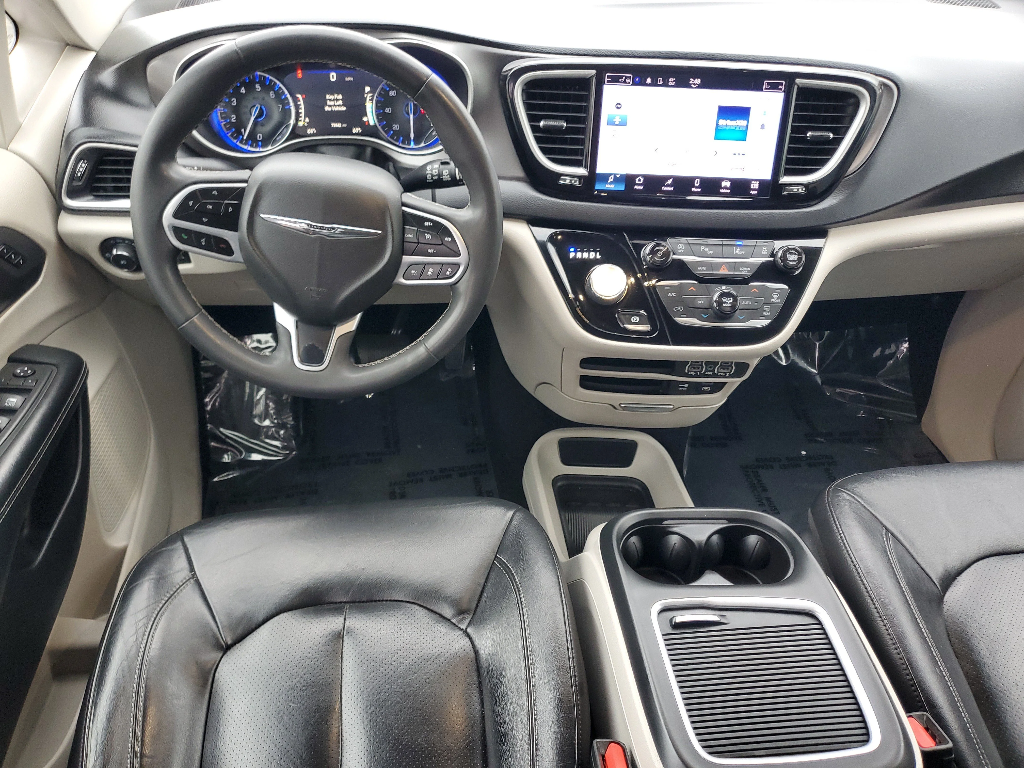 Certified Used 2022 Gray Chrysler Touring L image 16