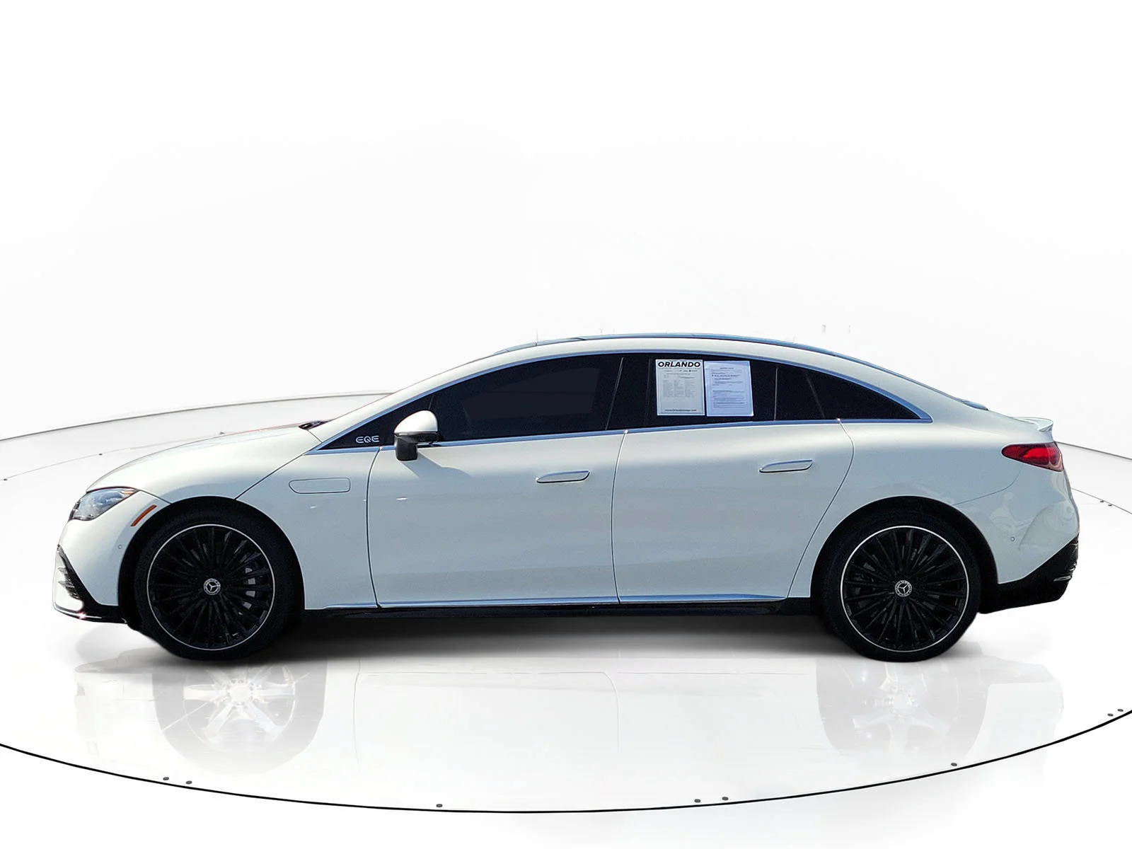 Used 2023  Mercedes-Benz EQE 350+ image 4