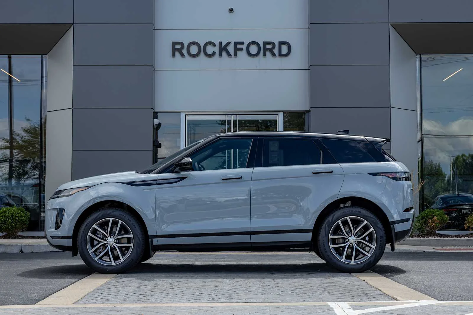 2026 Land Rover Range Rover Evoque S - Photo 6