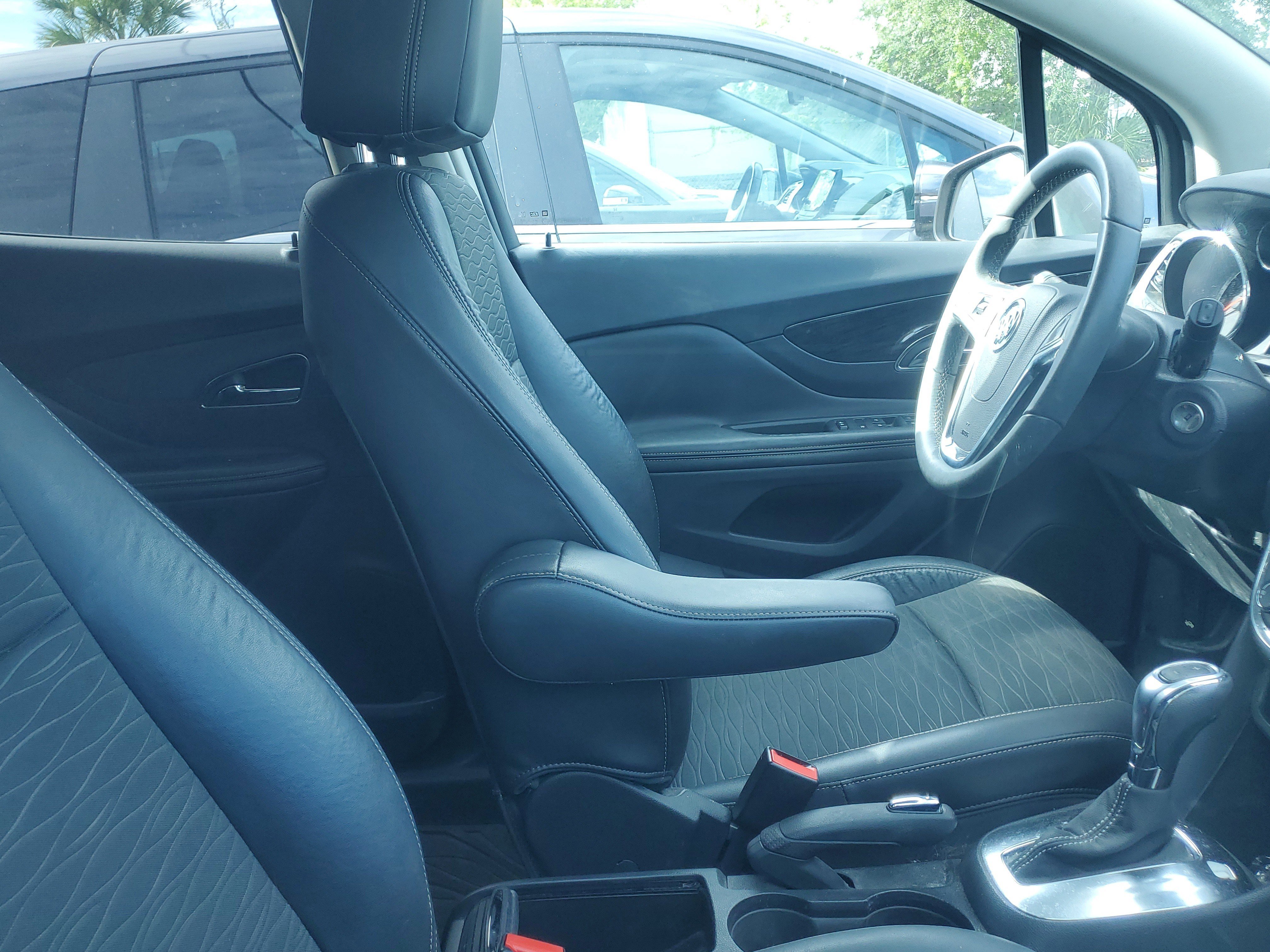 Used 2015 Cocoa Silver Metallic Buick Convenience image 10