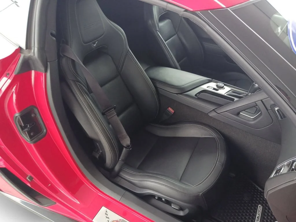 Used 2015 TORCH RED Chevrolet Z06 2LZ image 27