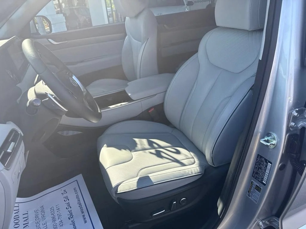 Used 2024 Typhoon Silver Hyundai SEL 7P image 16