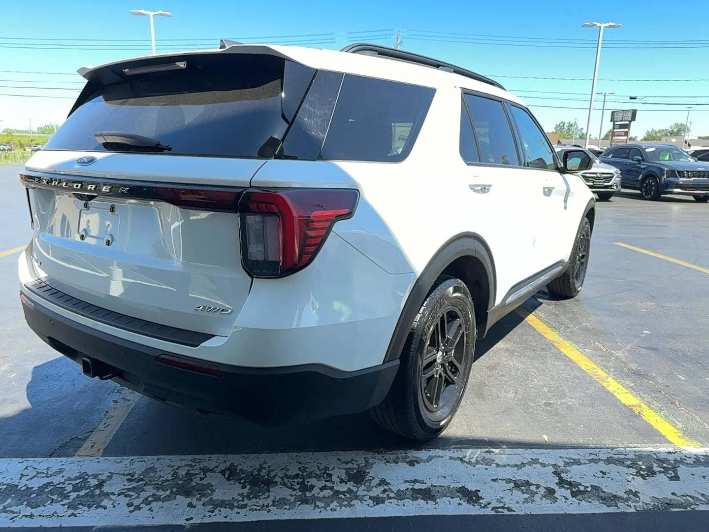 Used 2025 White Ford Active image 7
