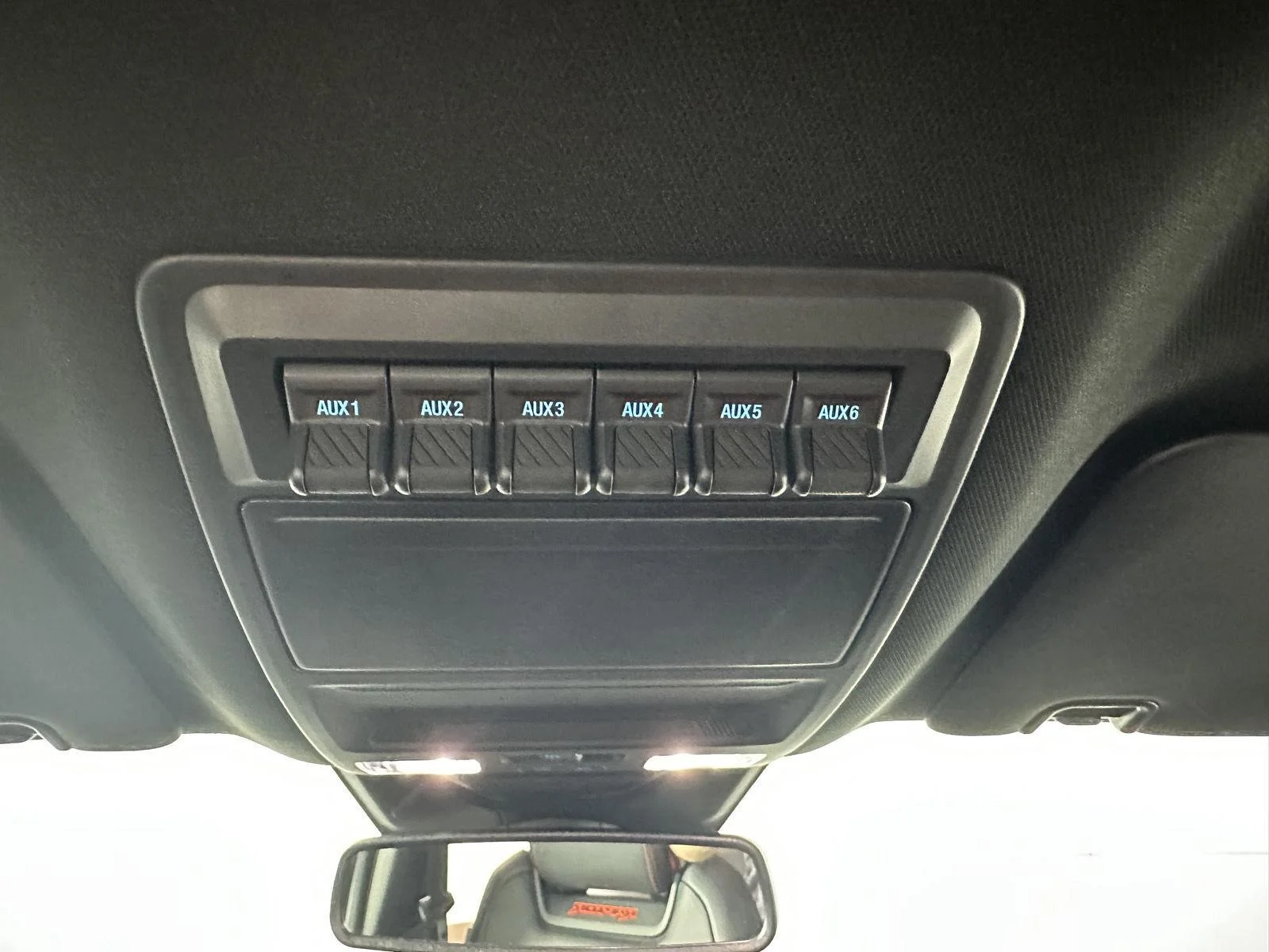 Used 2025 Shelter Green Ford Raptor image 29
