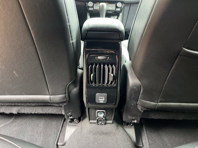 Used 2025 White Jeep Limited image 16