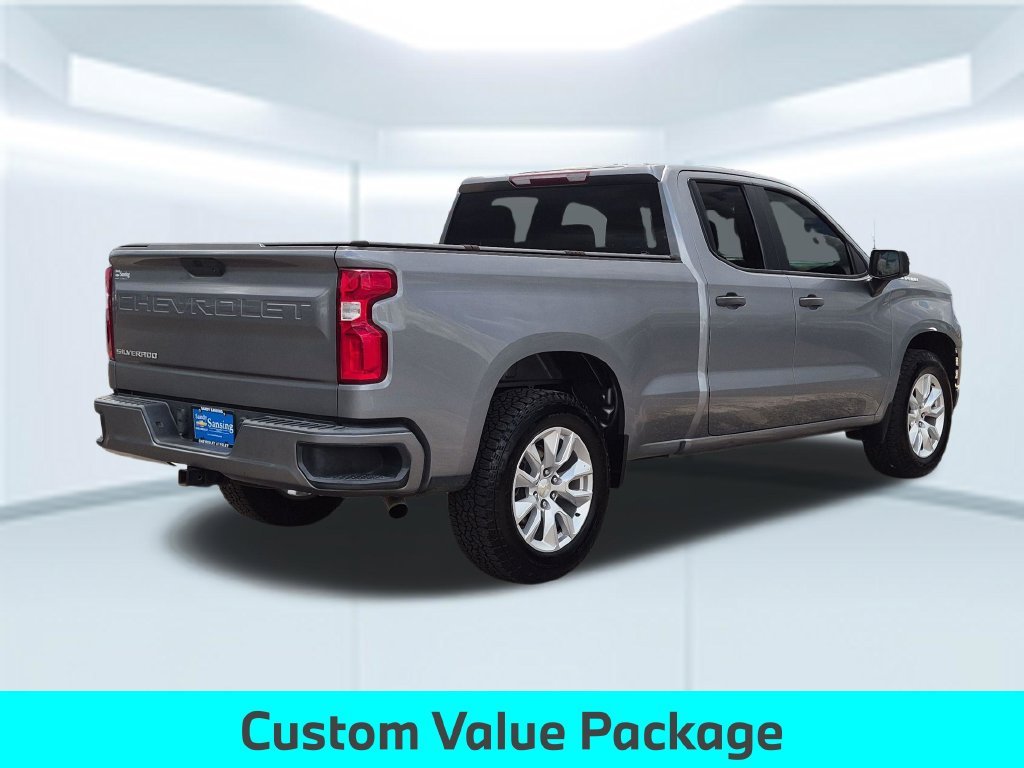 Used 2022 Gray Chevrolet Custom image 6