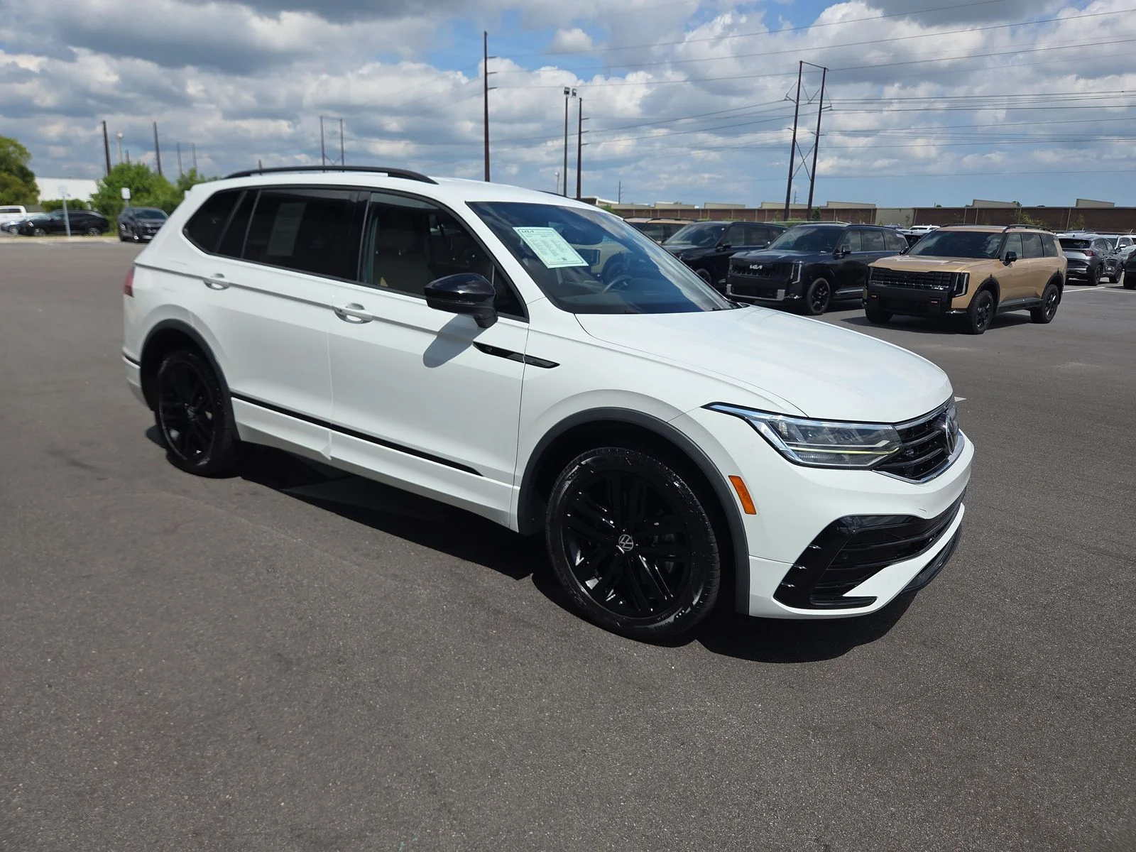 Used 2022 Pure White Volkswagen 2.0T SE R-Line Black image 9