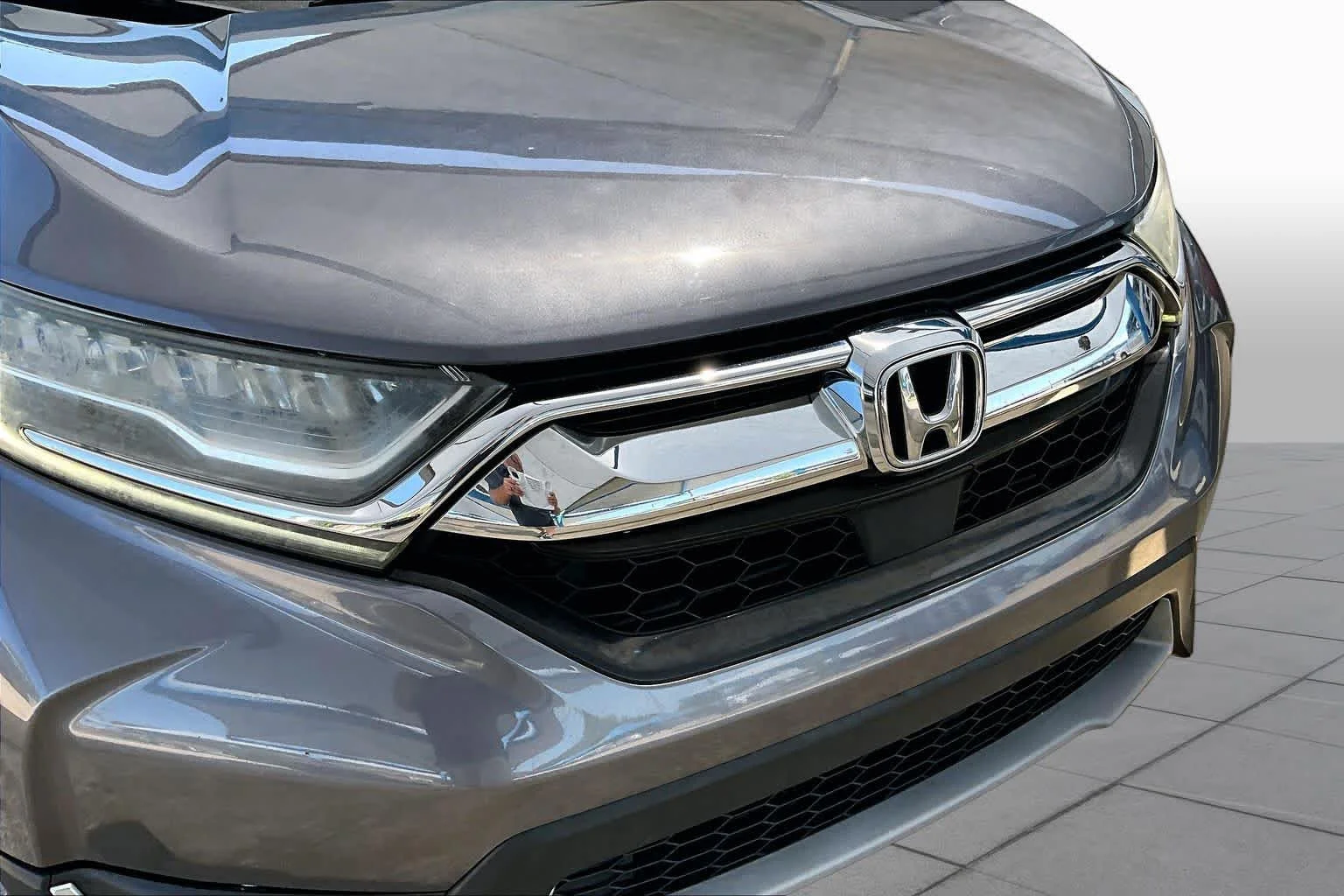 Certified Used 2017 Modern Steel Metallic Honda Touring image 30