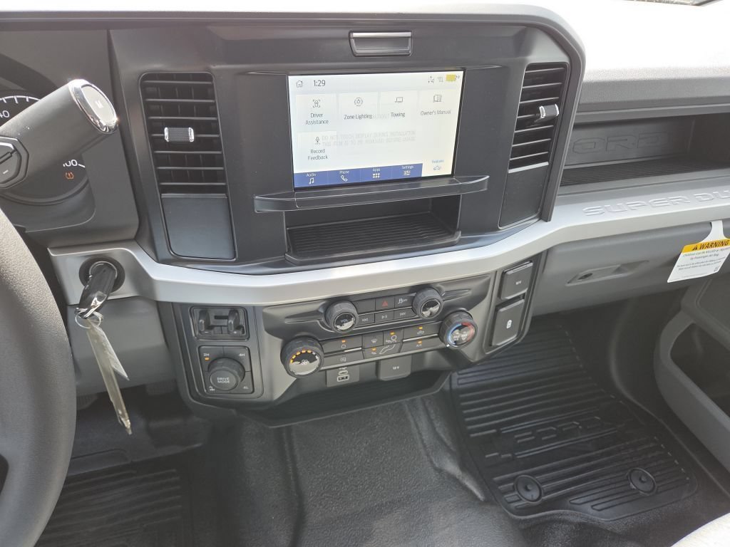 New 2026 Oxford White Ford XL image 34
