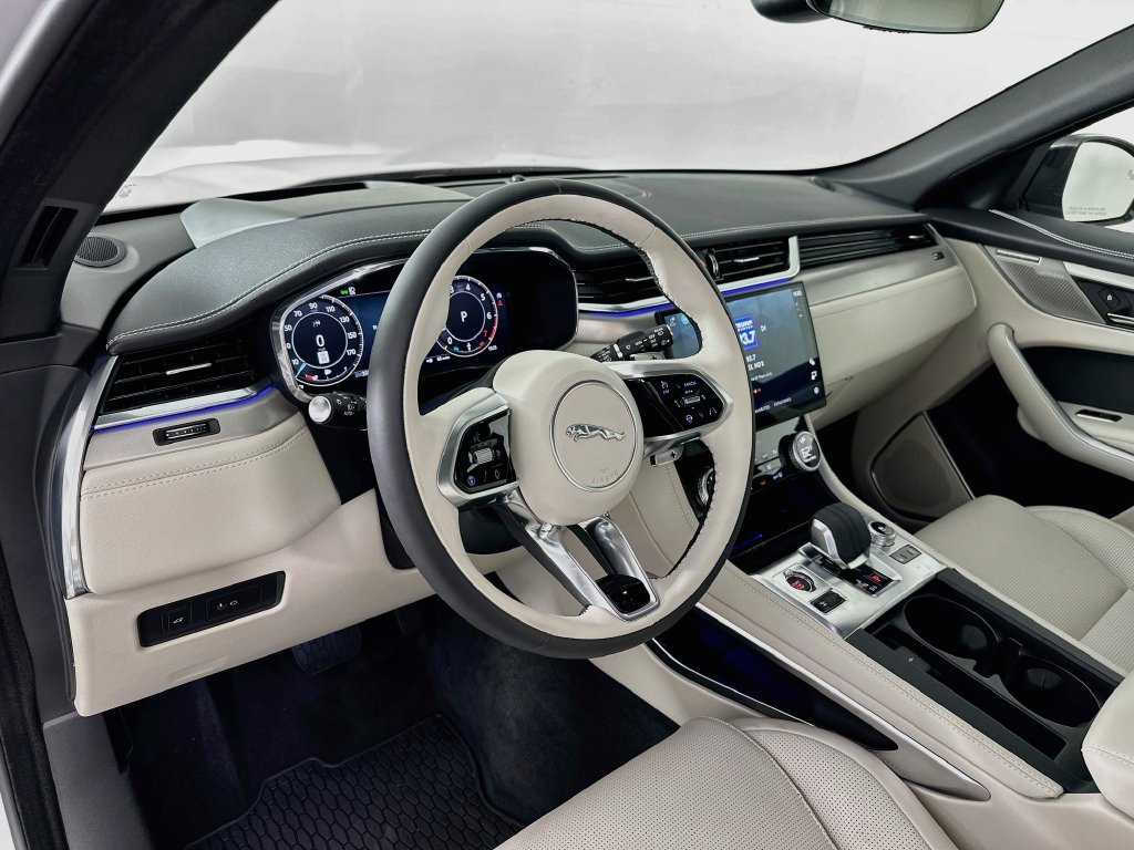 2026 Jaguar F-Pace R-Dynamic S - Photo 9