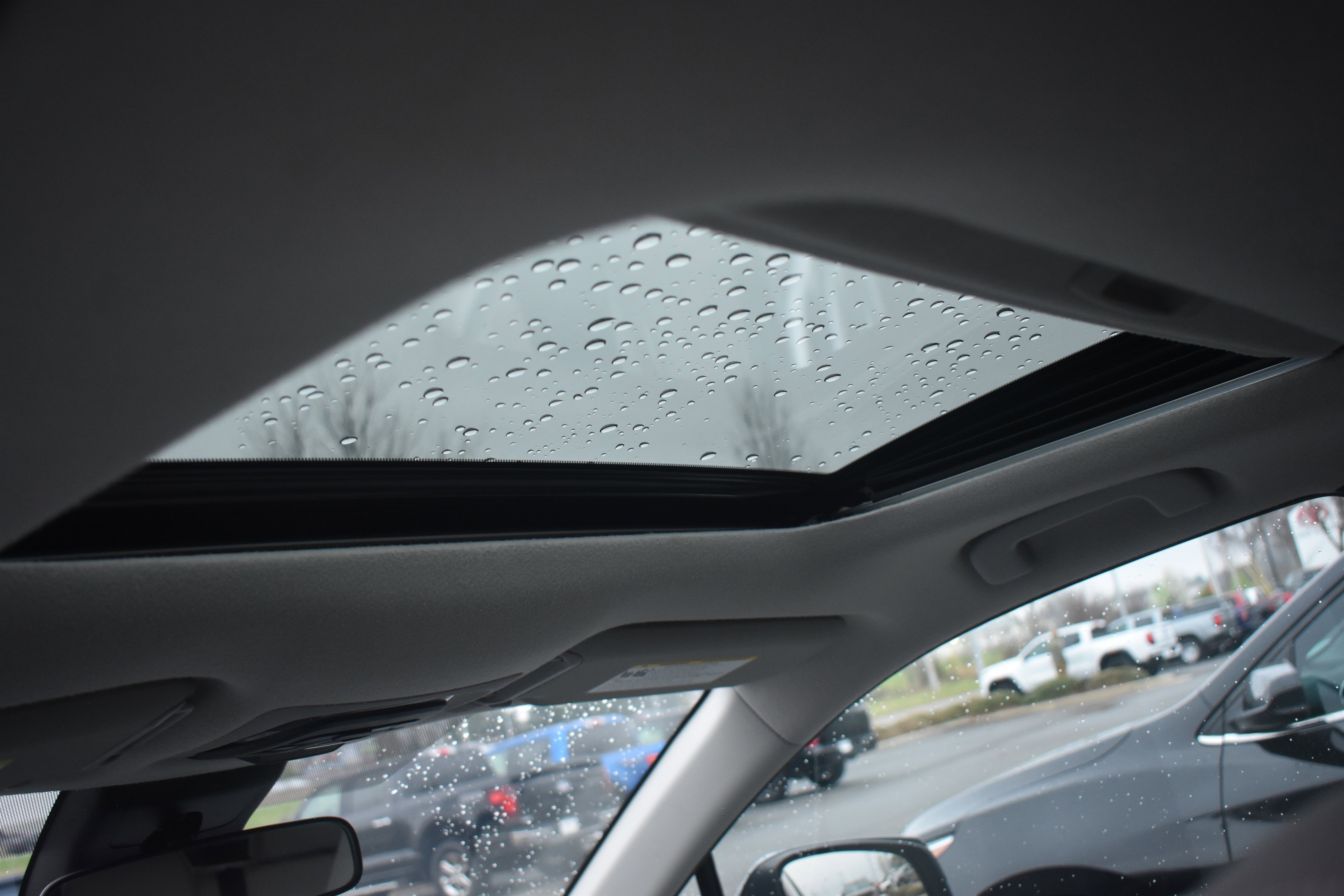 2022 Toyota Corolla Cross LE - Photo 28