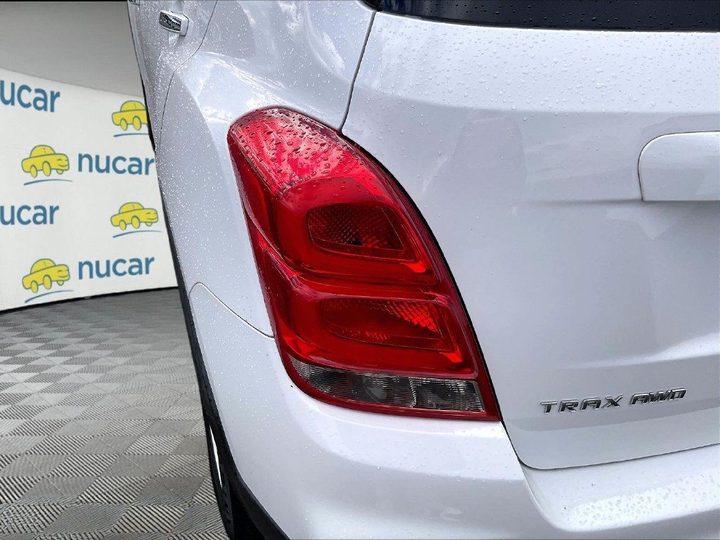Used 2019 Summit White Chevrolet LT image 31
