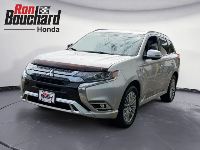 Used 2019 Silver Mitsubishi GT image 4