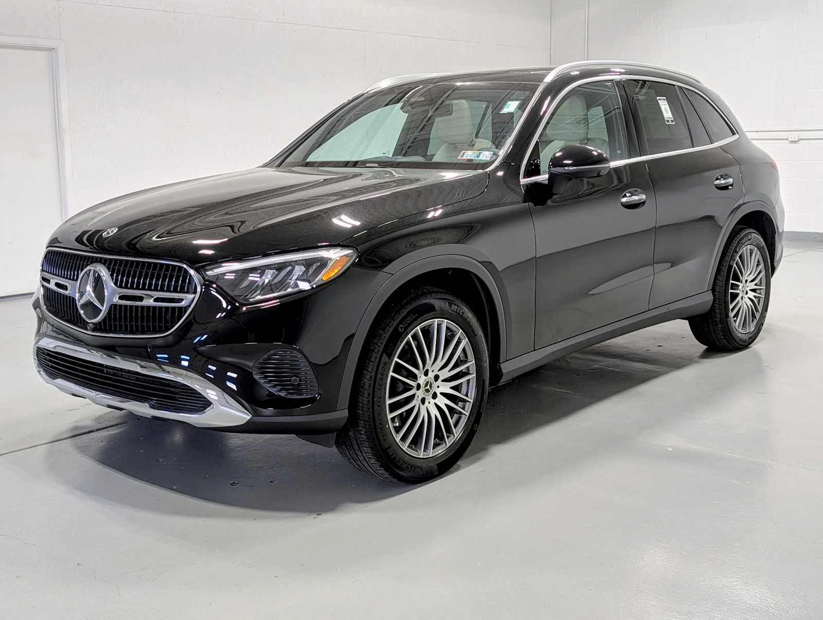 2026 Mercedes-Benz GLC GLC 300 4MATIC's photo