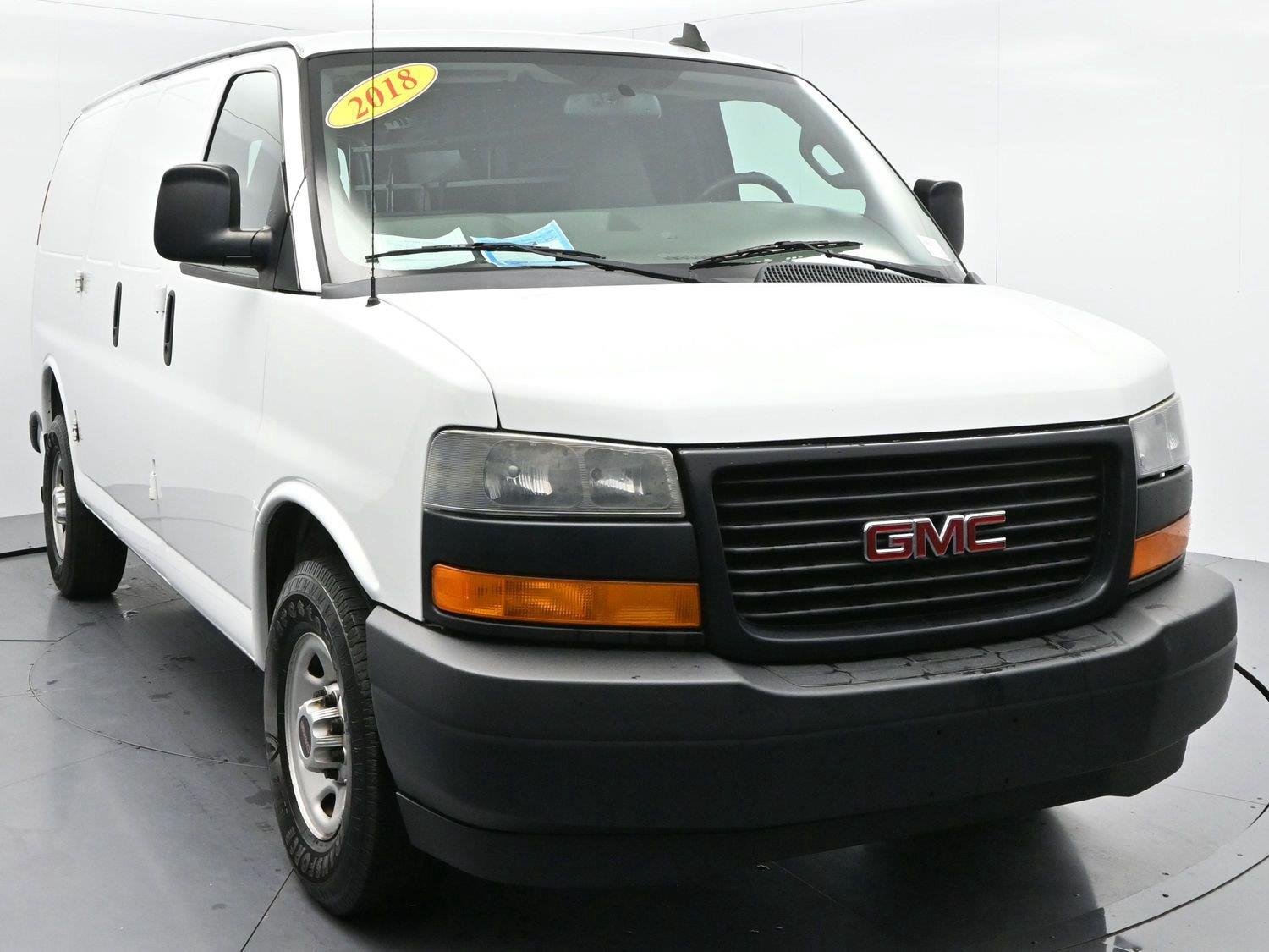 Used 2018 Summit White GMC 2500 image 2