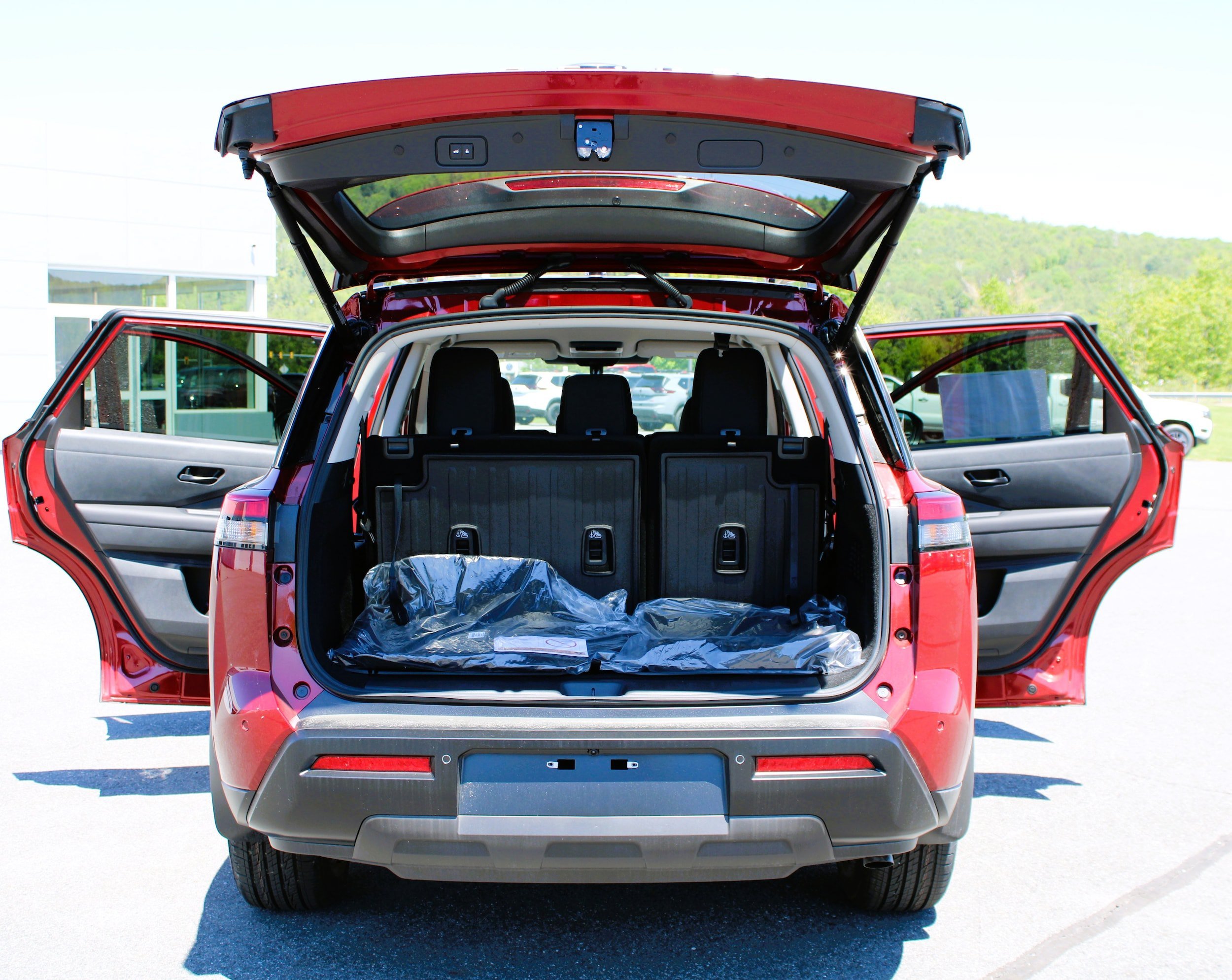 2026 Nissan Pathfinder SV - Photo 17