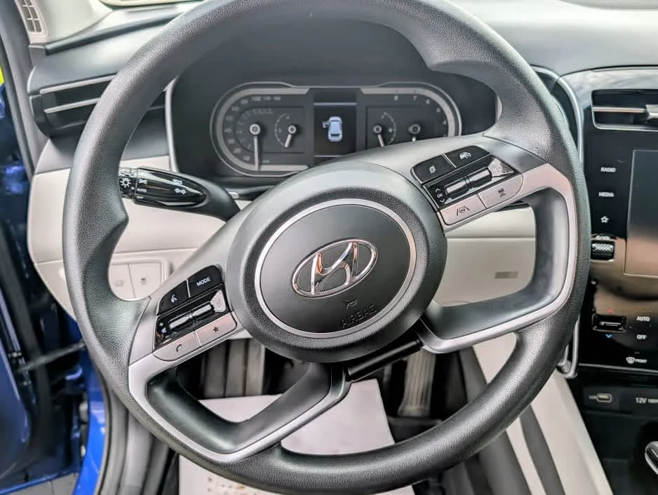 Used 2024 Intense Blue Hyundai SEL image 10