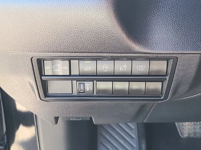 Used 2023  Toyota SR5 image 23