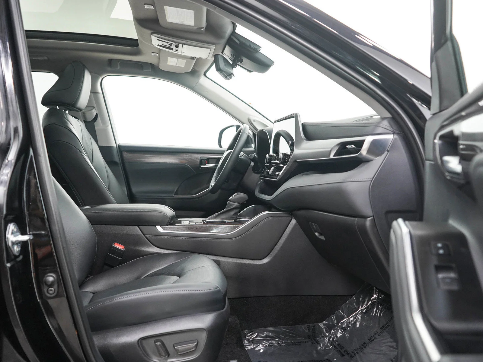 Used 2026  Toyota Hybrid Platinum image 10