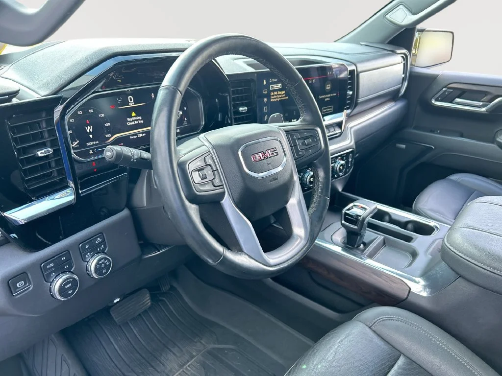 Used 2024 Red GMC SLT image 10