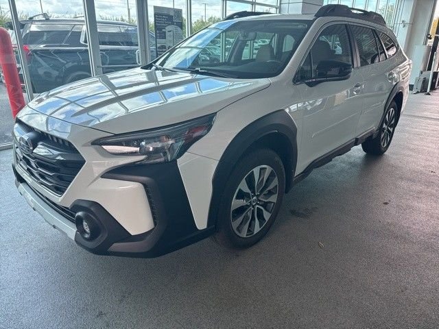 2025 Subaru Outback Limited's photo